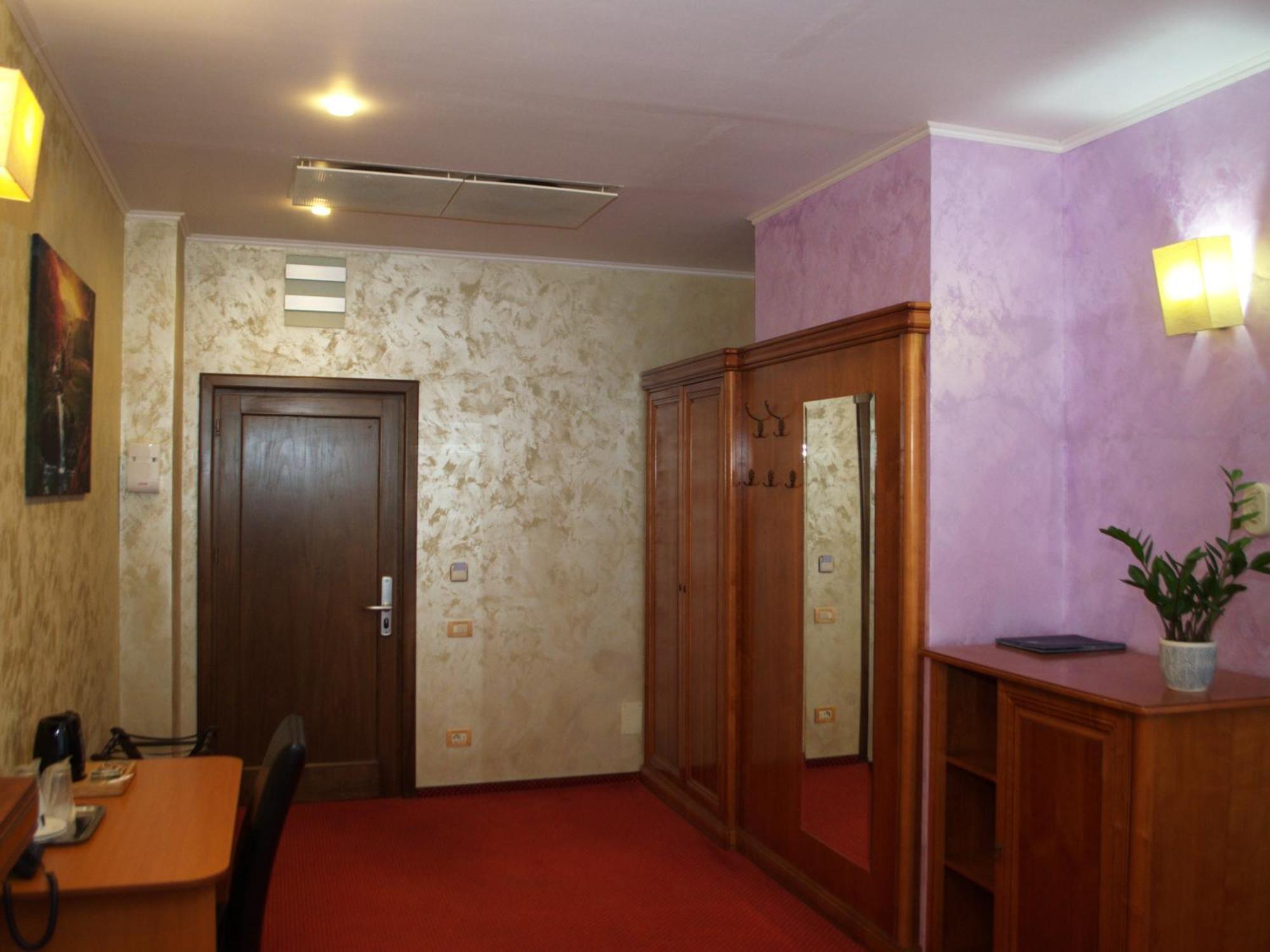 Hotel Emd Bacău Quarto foto